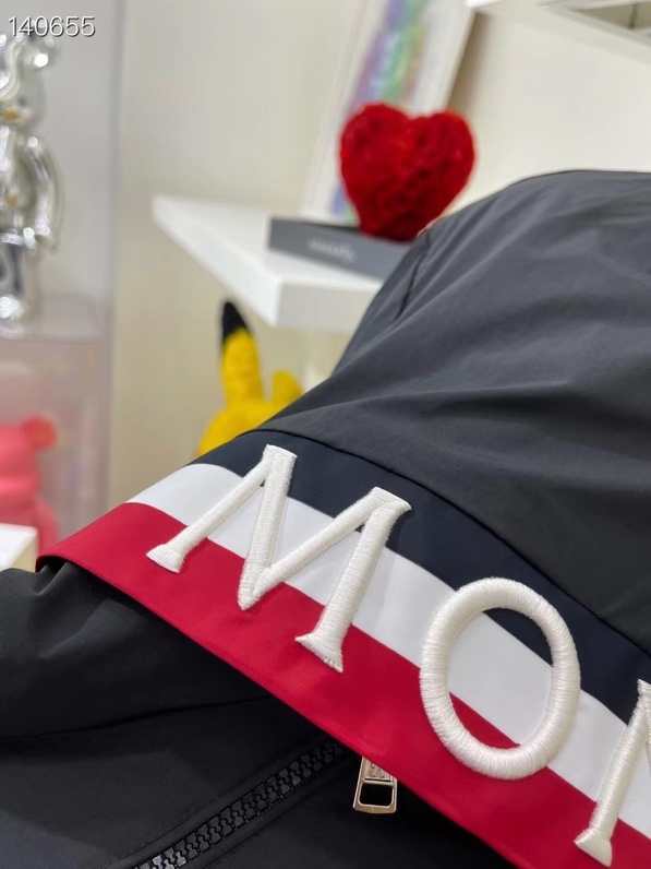 MONCLER OLARGUES HOODED DOWN JACKET – MC112