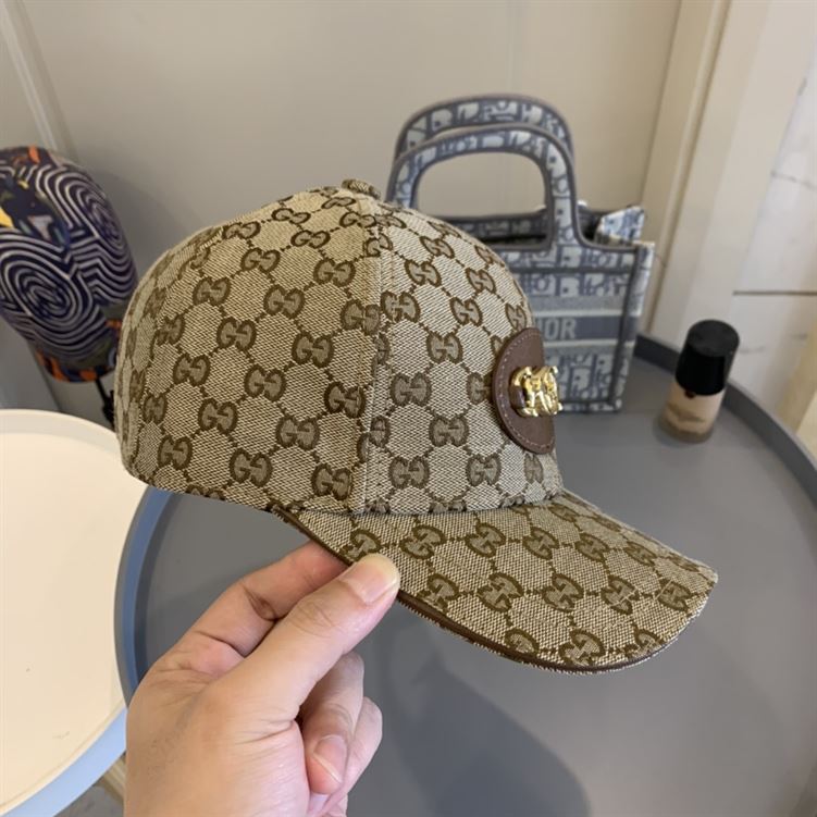 GUCCI GG CANVAS BASEBALL HAT – GH094
