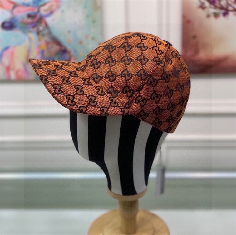 GUCCI GG CANVAS BASEBALL HAT – GH043