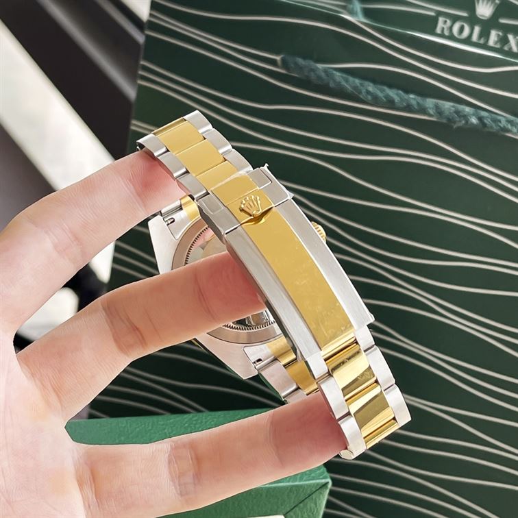 ROLEX SUBMARINER DATE GOLD – RL011