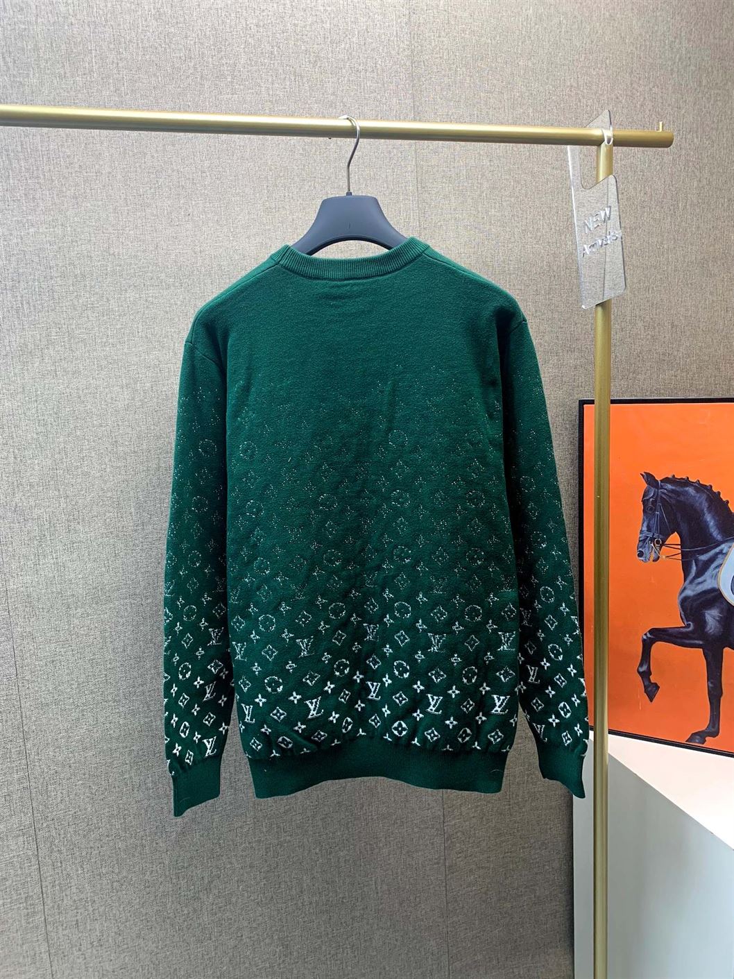 LOUIS VUITTON MONOGRAM GRADIENT COTTON CREWNECK – LVH051