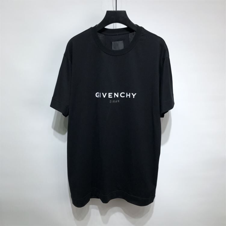 GIVENCHY REVERSE OVERSIZED T-SHIRT IN BLACK – GTS008
