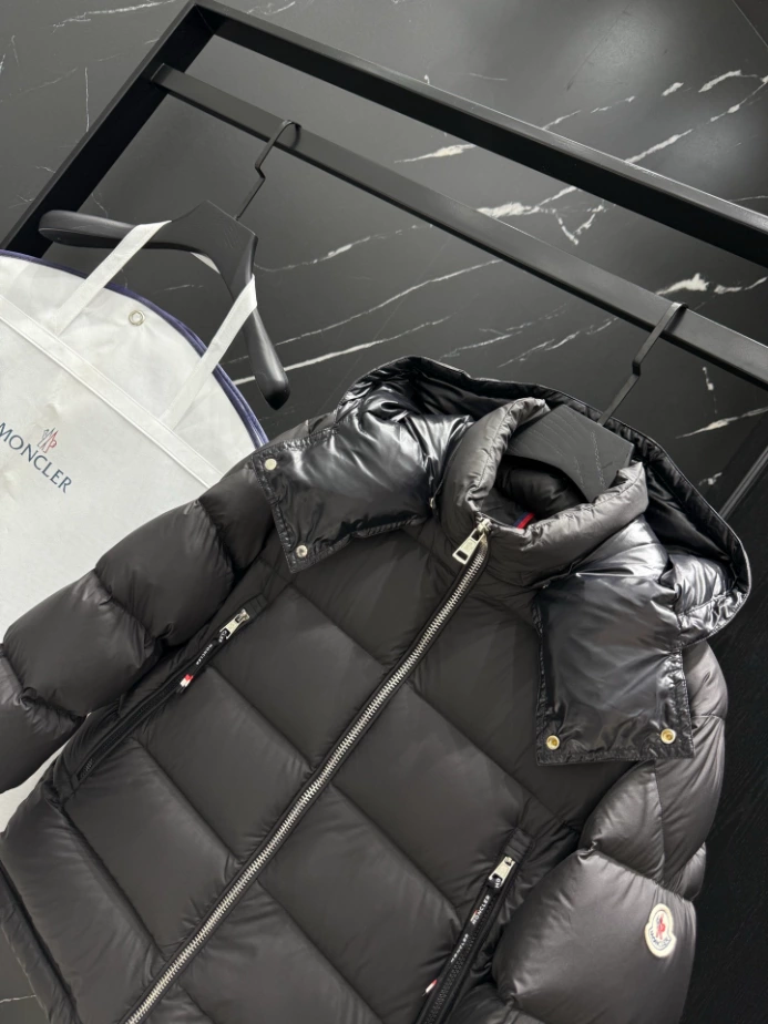 Moncler Jacket – MC149