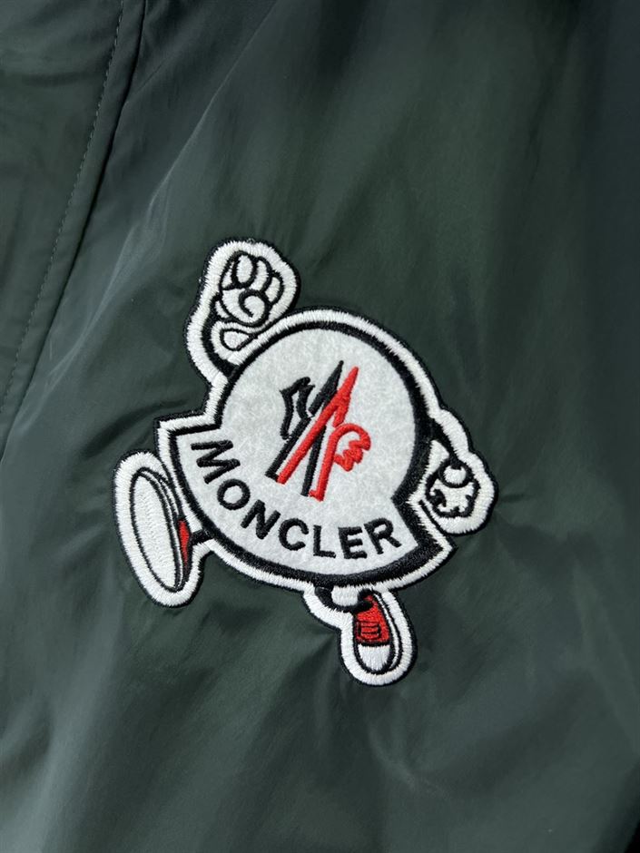 MONCLER GUIERS RAIN JACKET – MC101