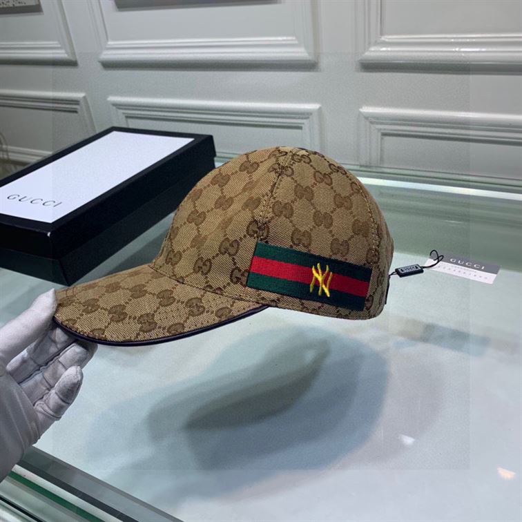 GUCCI GG CANVAS BASEBALL HAT – GH067