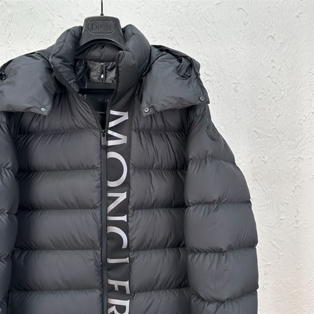 MONCLER CERCES DOWN JACKET – MC060