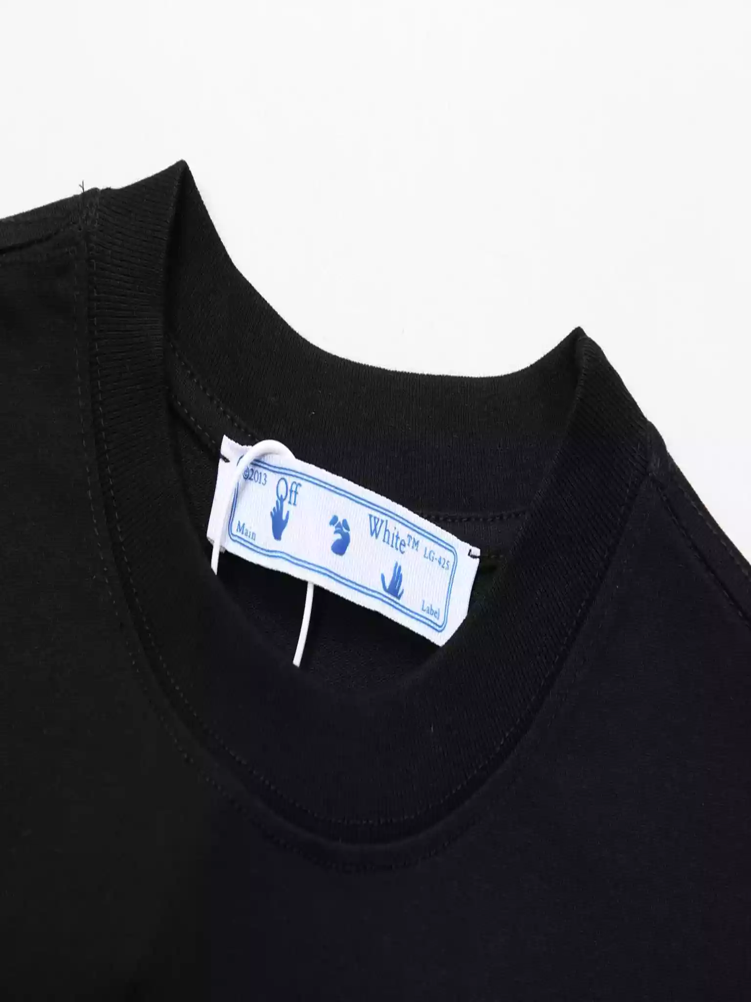 Off White Colour Painting Diagonals Arrows Tee Black – OWS008