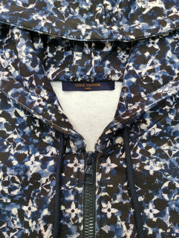 LOUIS VUITTON MONOGRAM ZIP THROUGH COTTON HOODIE – LVH057