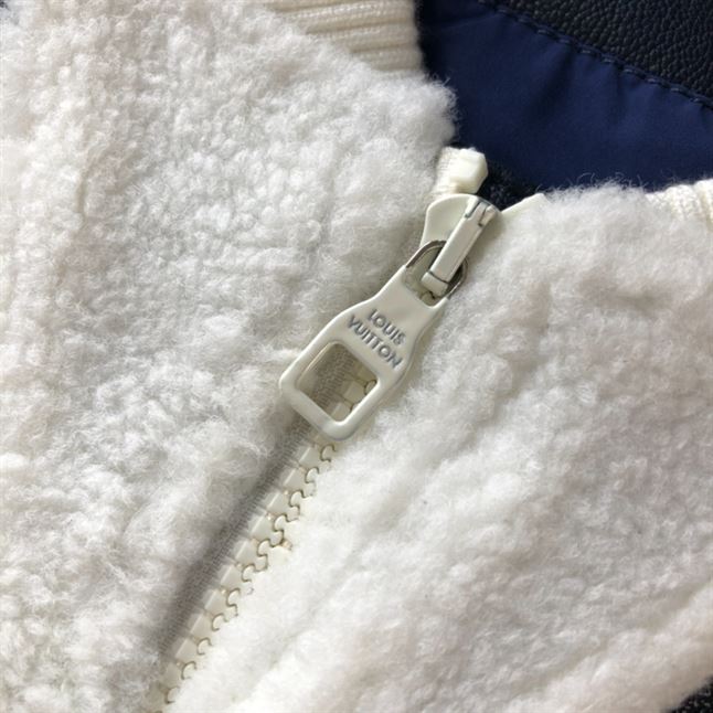 LOUIS VUITTON LEATHER MIX TEDDY – LVC036