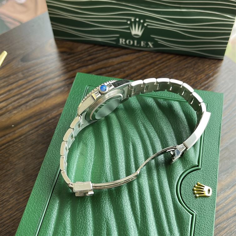 ROLEX SUBMARINER DATE – RL013