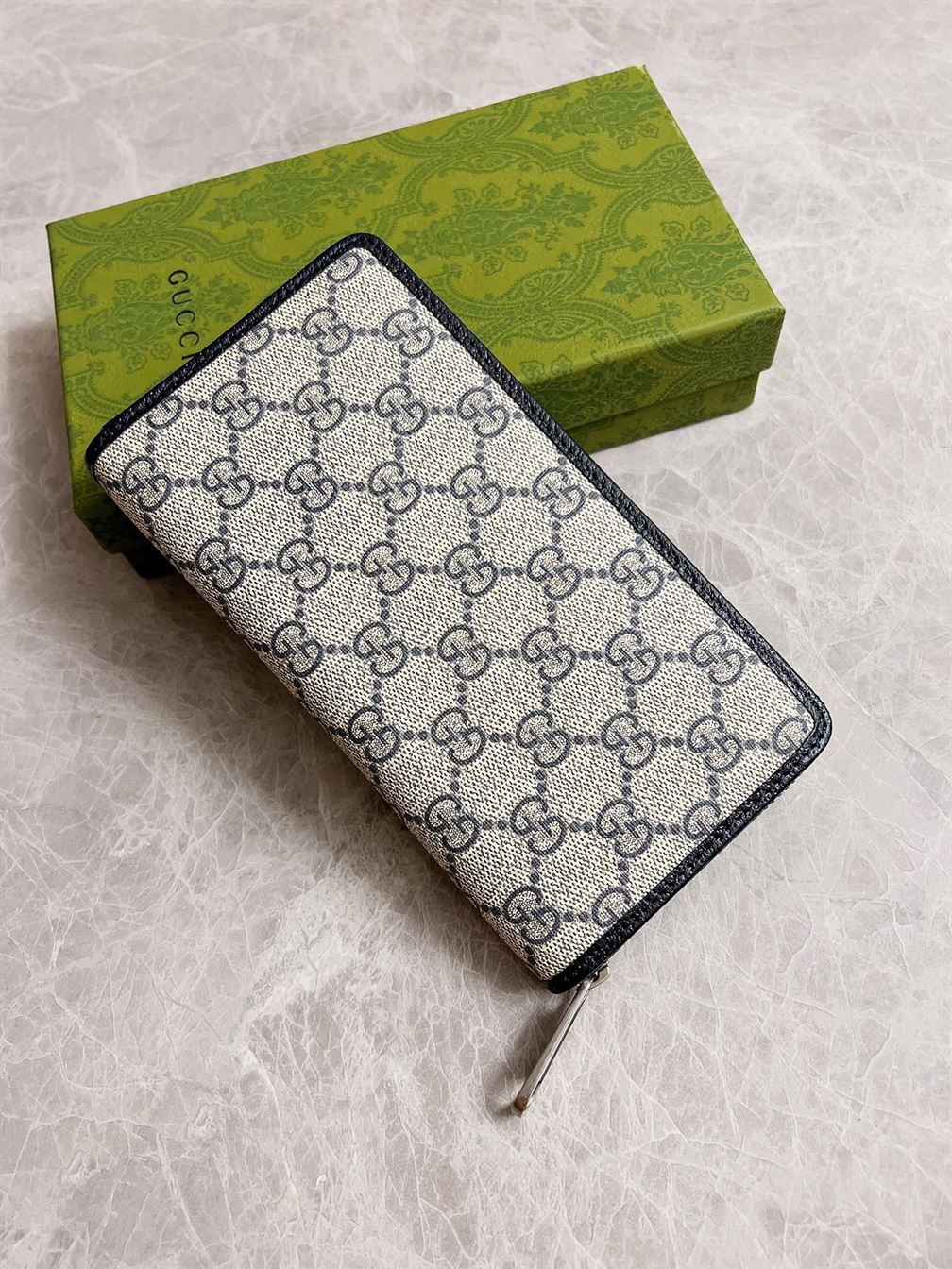 GUCCI ZIP AROUND WALLET WITH INTERLOCKING G – WLG011