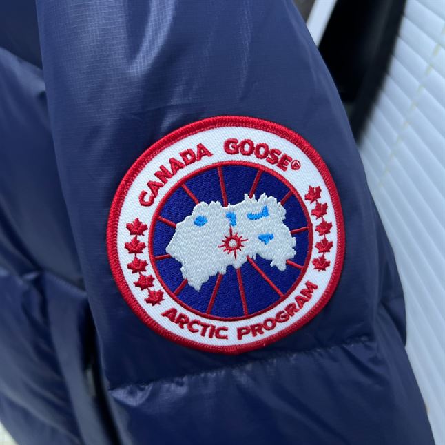 CANADA GOOSE CROFTON PUFFER JACKET – CN19