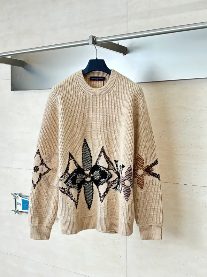 Louis Vuitton Graphic Knitted Crewneck – LH092