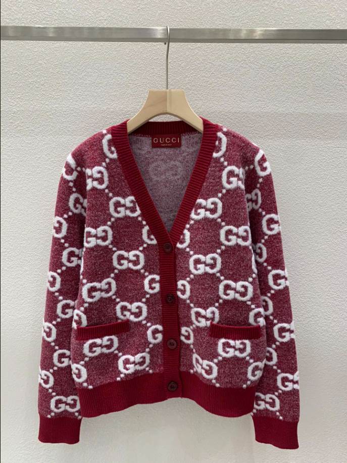 GUCCI Stitch Red V-neck Knitwear – GCK058
