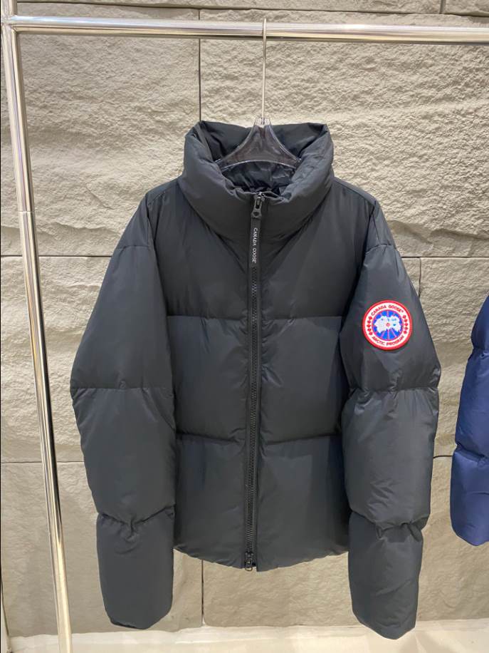 Canada Goose Arctic Black Puffer Jacket – CN35