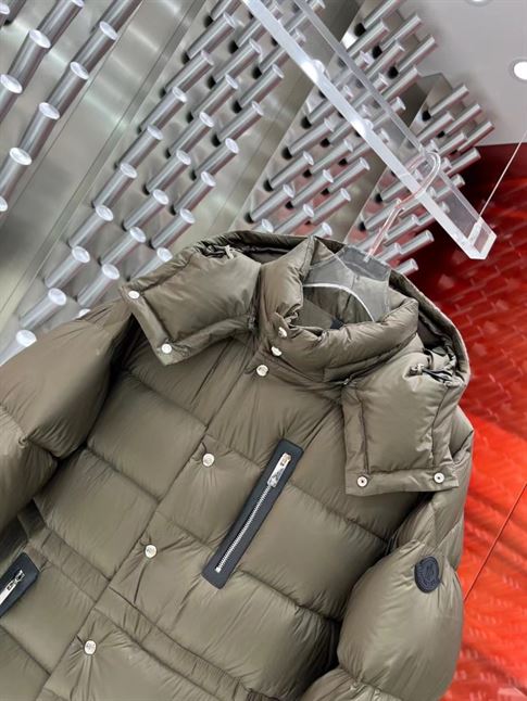 MONCLER BAUGES LEATHER-TRIMMED QUILTED SHELL HOODED DOWN JACKET – MC084