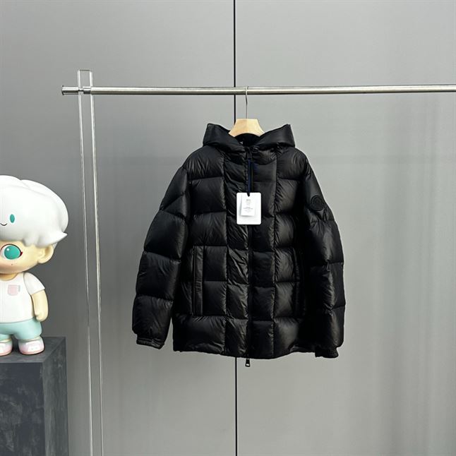 MONCLER JACKETS – MC055