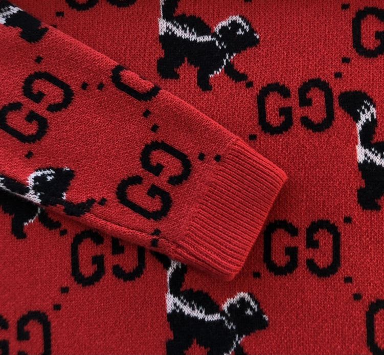 GUCCI GG AND SKUNK WOOL KNIT SWEATER – GCK012