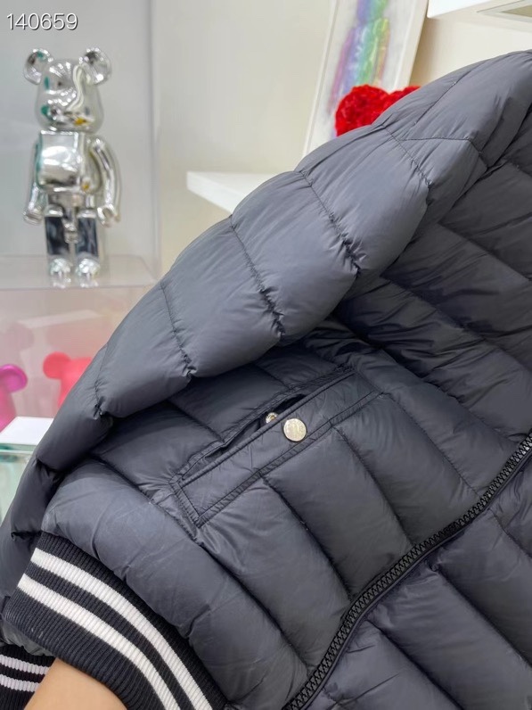 MONCLER JACKET – MC110
