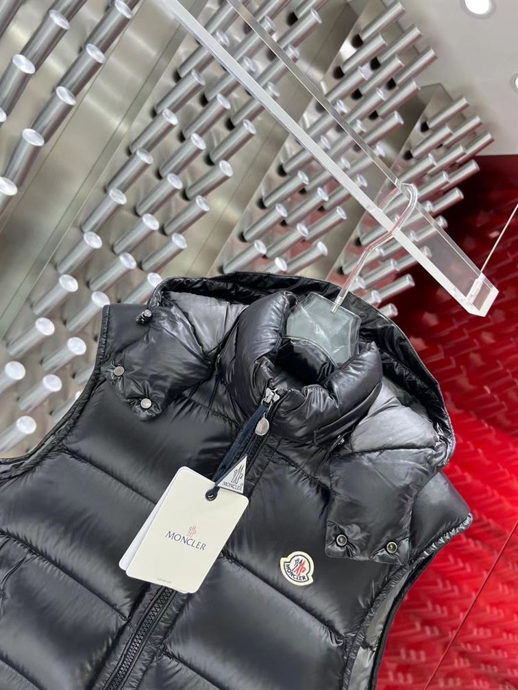 MONCLER DOWN GILET – MC133