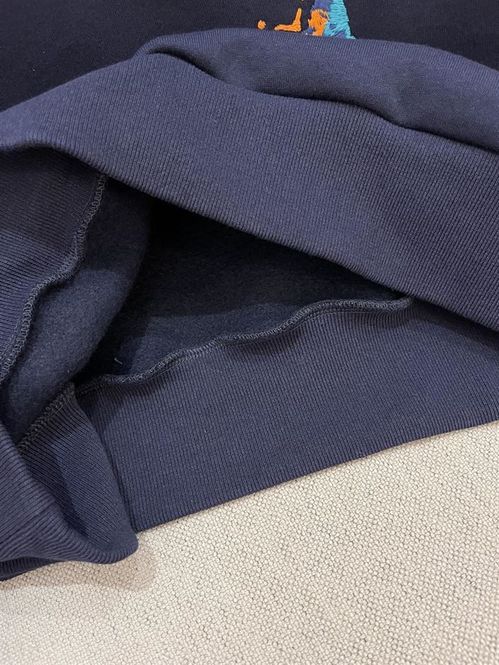 LOUIS VUITTON BUTTERFLIES CREWNECK SWEATSHIRT – LVH039