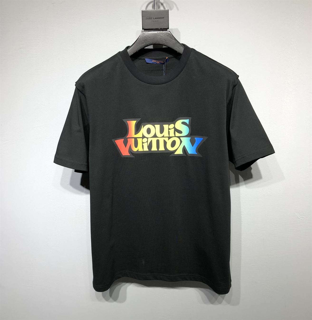 LOUIS VUITTON T-SHIRT – LVTS033