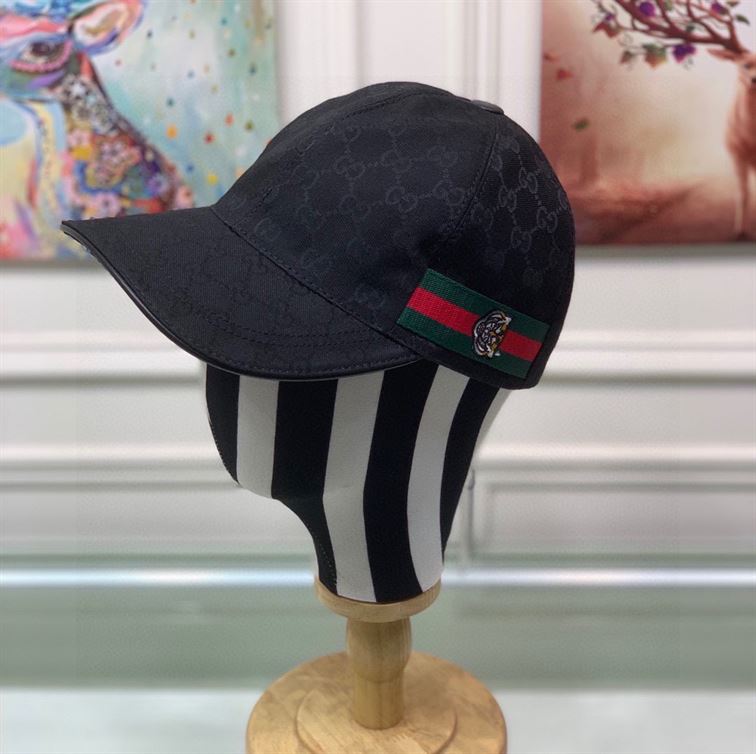 GUCCI GG CANVAS BASEBALL HAT – GH111