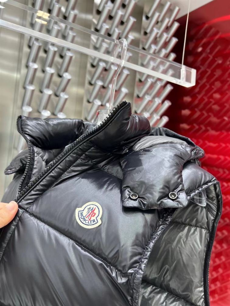 MONCLER DOWN GILET – MC133
