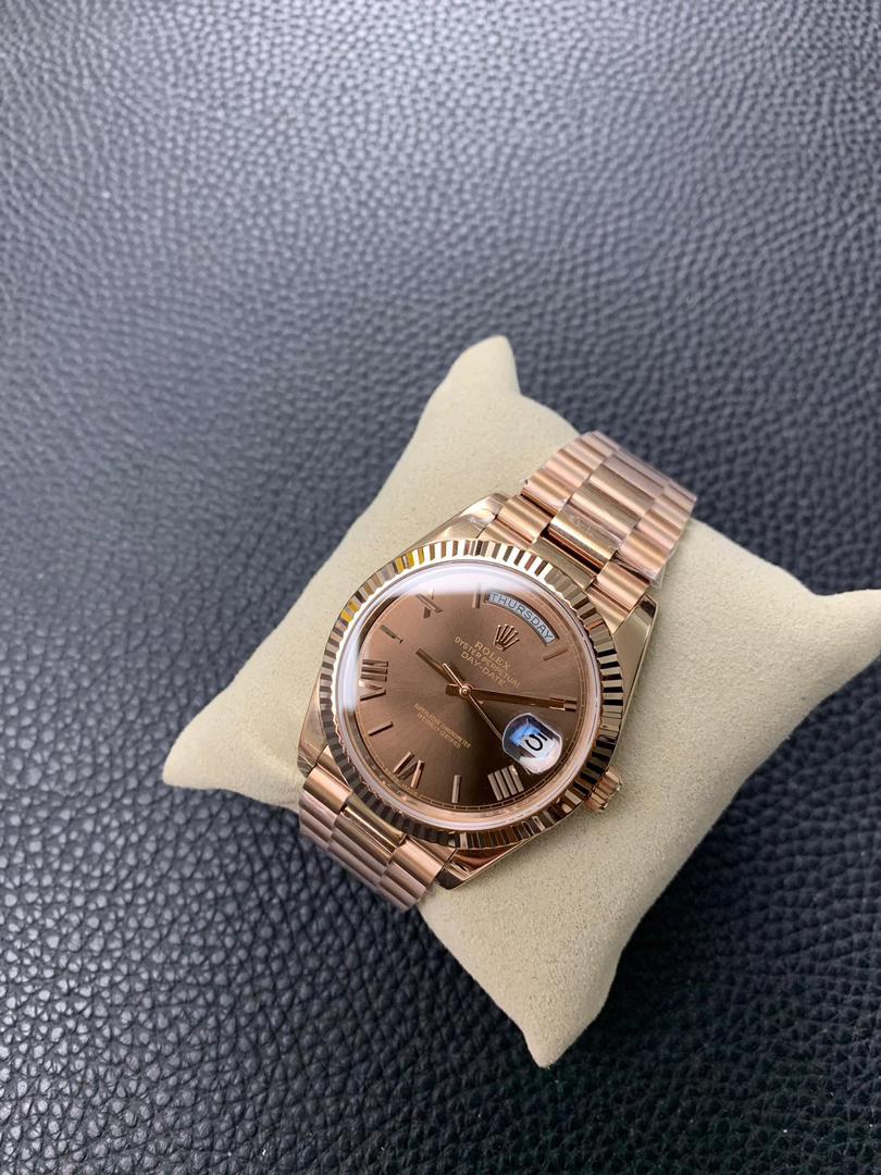 Rolex Oyster, Everose gold