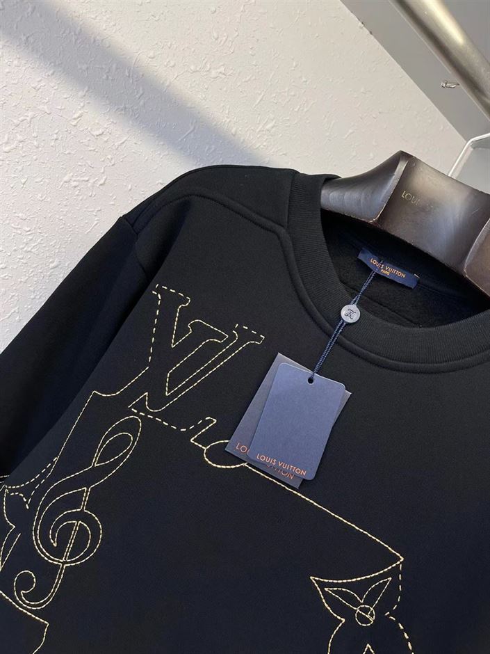 LOUIS VUITTON MUSIC LINE EMBROIDERED CREWNECK – LVH031