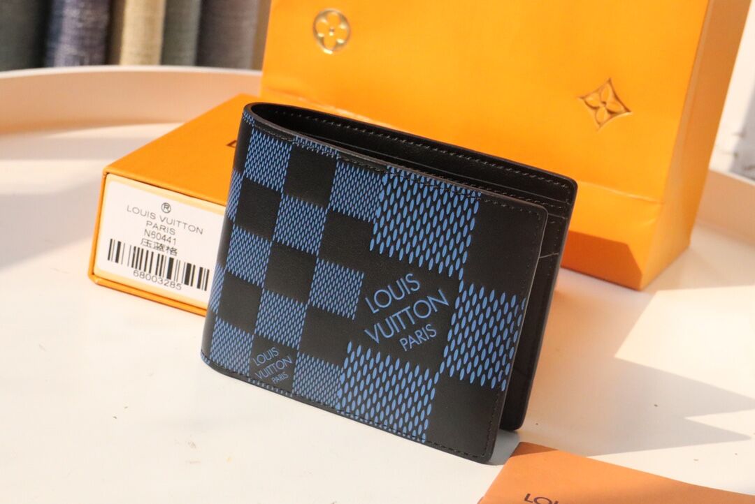 LOUIS VUITTON MULTIPLE WALLET – WLV052