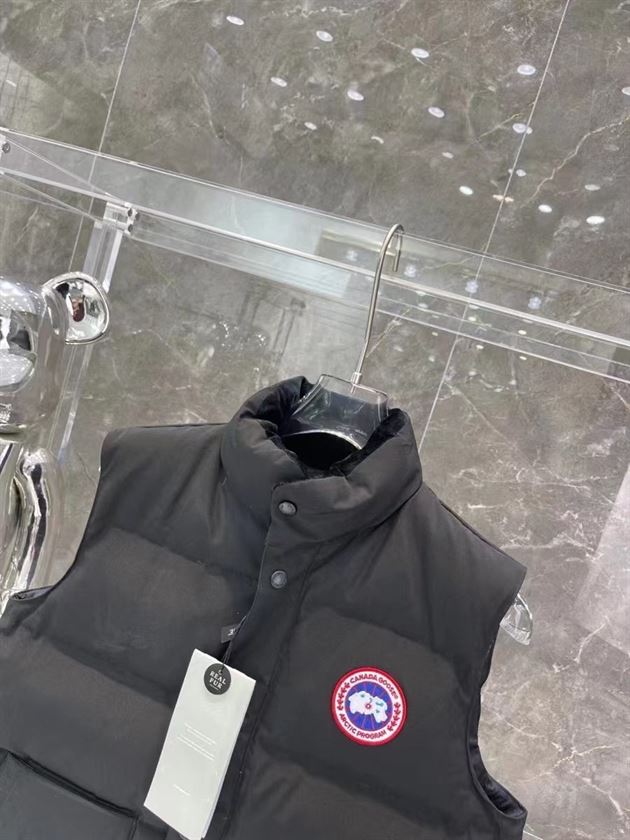 CANADA GOOSE FREESTYLE QUILTED ARTIC-TECH GILET – CN11