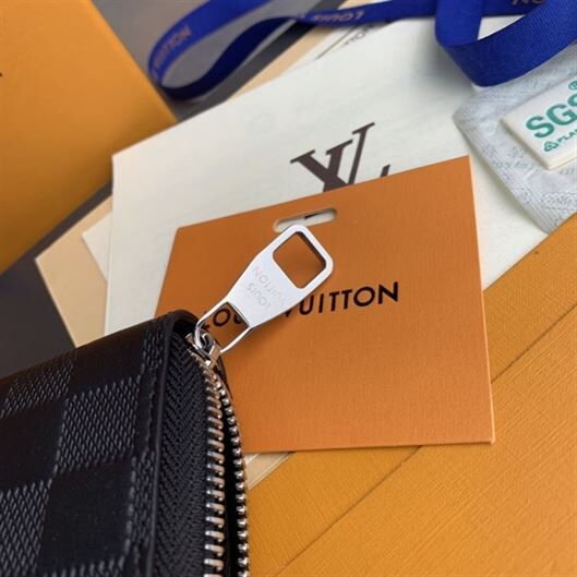 LOUIS VUITTON ZIPPY WALLET VERTICAL DAMIER – WLV021