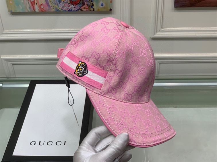 GUCCI GG CANVAS BASEBALL HAT – GH030