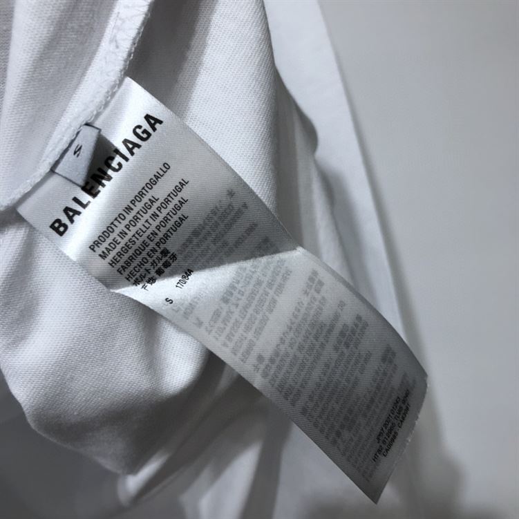 BALENCIAGA MEN’S YEAR OF THE TIGER T-SHIRT MEDIUM FIT IN WHITE – BAS001