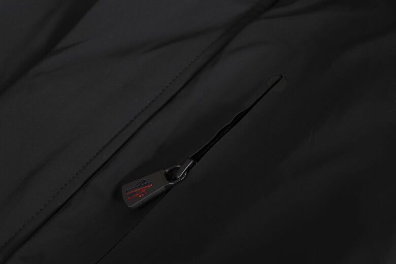 MONCLER COAT – MC138