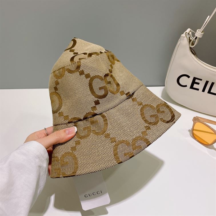 GUCCI JUMBO GG CANVAS BUCKET HAT – GH161