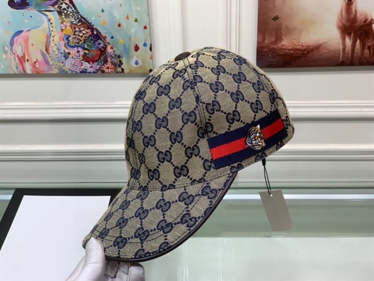 GUCCI GG CANVAS BASEBALL HAT – GH029