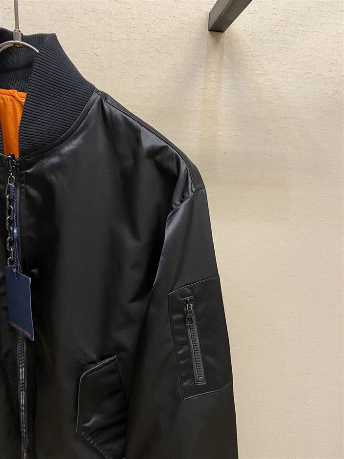 LOUIS VUITTON REVERSIBLE SUMMER BOMBER JACKET – LVC026