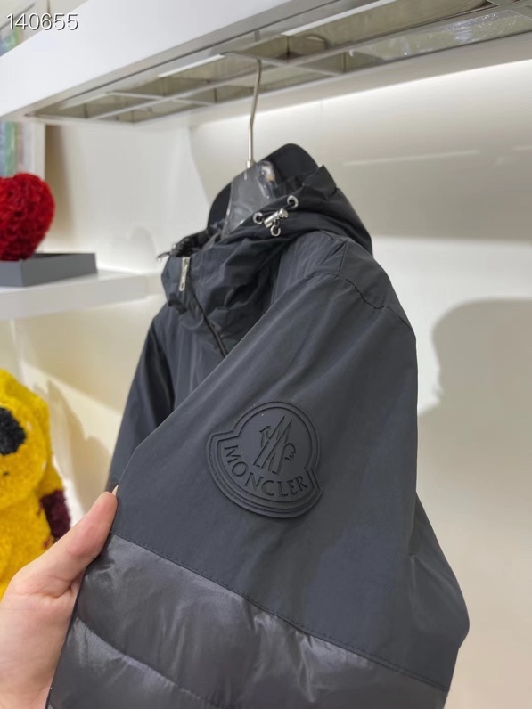 MONCLER OLARGUES HOODED DOWN JACKET – MC112