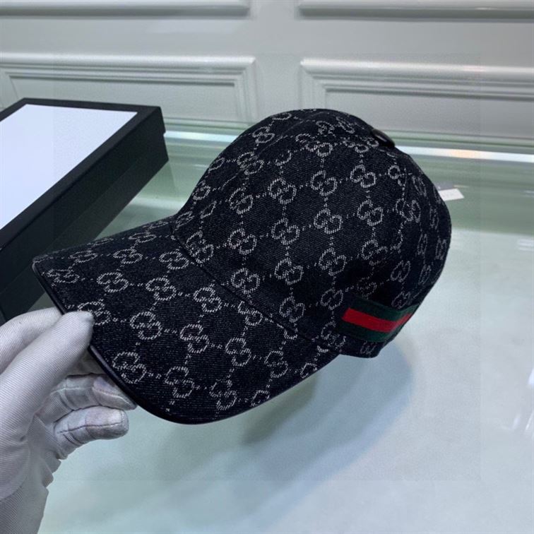GUCCI ORIGINAL GG CANVAS BASEBALL HAT WITH WEB – GH058