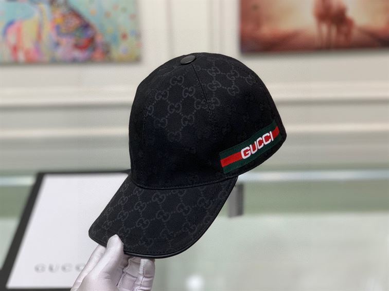 GUCCI GG CANVAS BASEBALL HAT – GH110