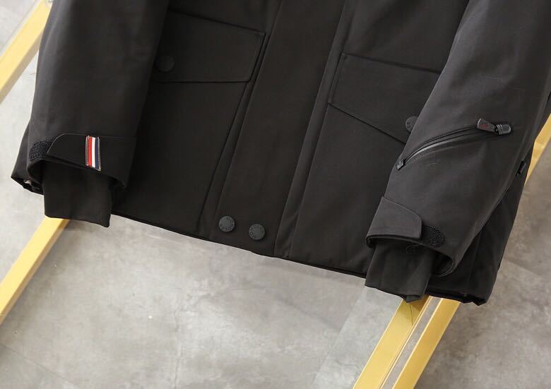 MONCLER COAT – MC128