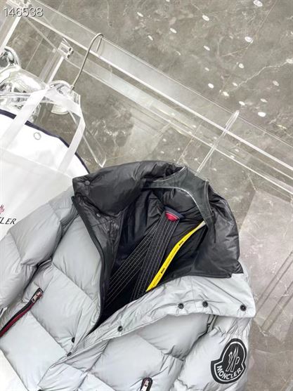 MONCLER COAT – MC115