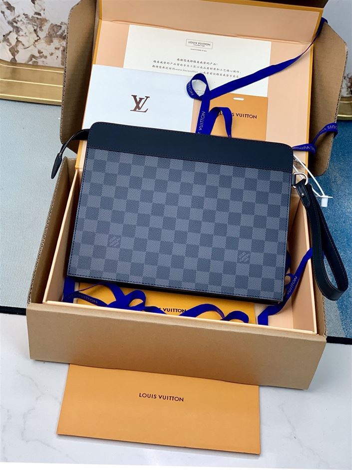 LOUIS VUITTON POCHETTE VOYAGE WALLET – WLV040