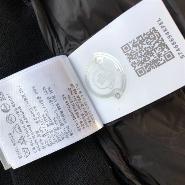 MONCLER HYBRID HOODED JACKET – MC073