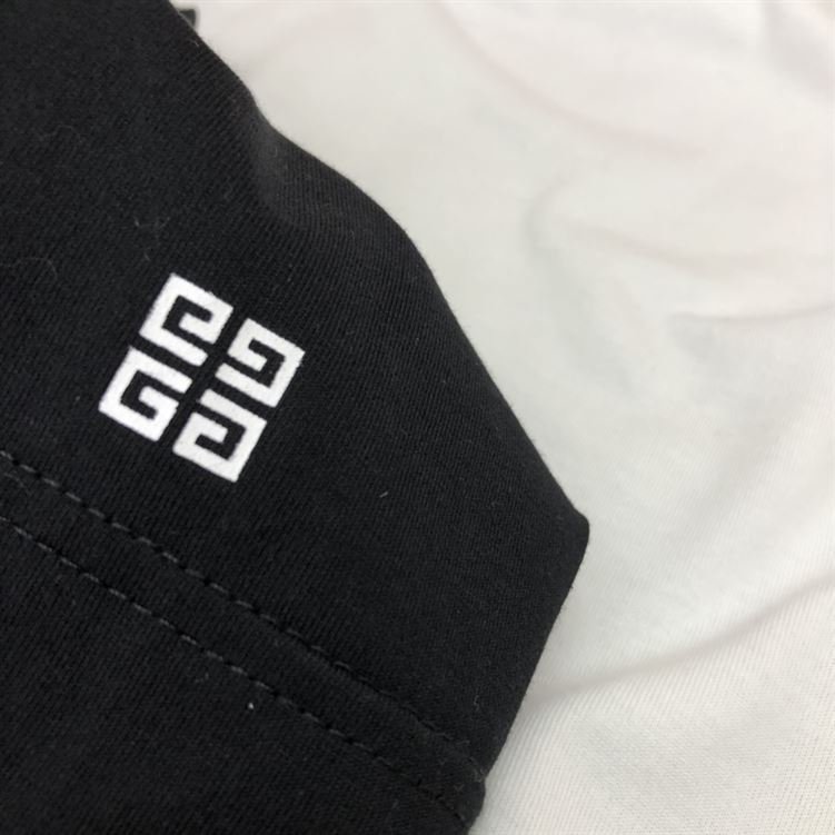 GIVENCHY REVERSE OVERSIZED T-SHIRT IN BLACK – GTS008