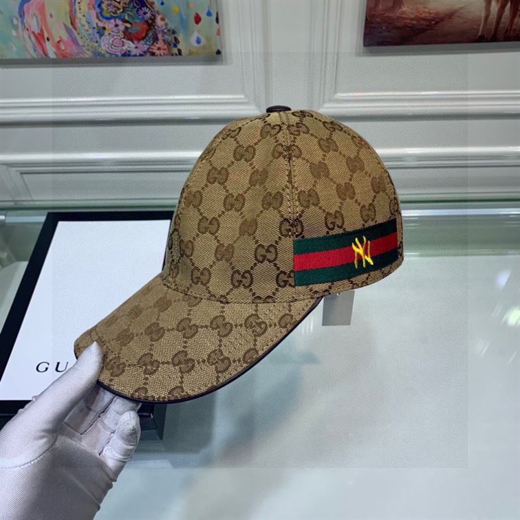 GUCCI GG CANVAS BASEBALL HAT – GH067