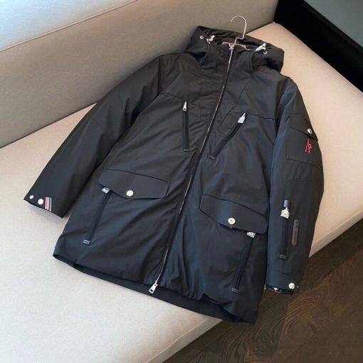 MONCLER COAT – MC137