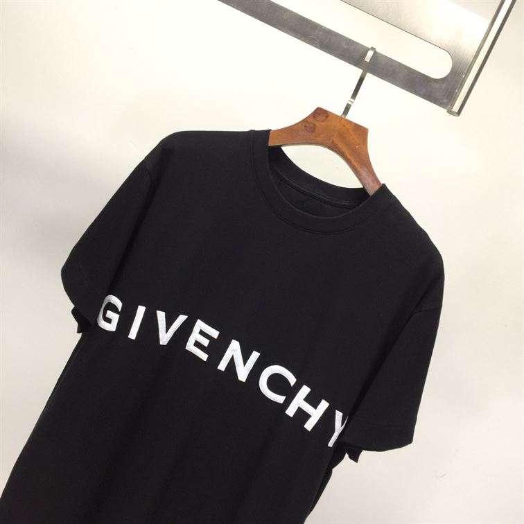 GIVENCHY 4G EMBROIDERED SLIM FIT T-SHIRT IN BLACK – GTS005